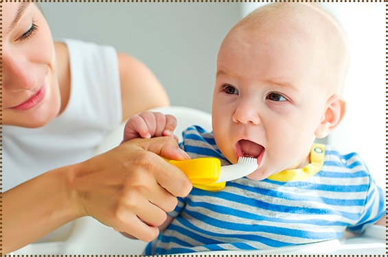 Escova de dente para bebê: Quando começar a escovação e quais os melhores modelos?
